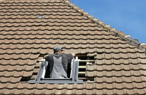 Pose de velux - Assé-le-Boisne